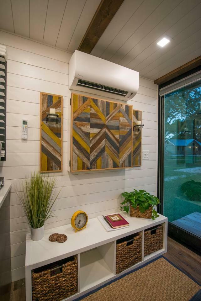 Elegant Container Tiny House Yellow & Blue Waco Eksteriør billede
